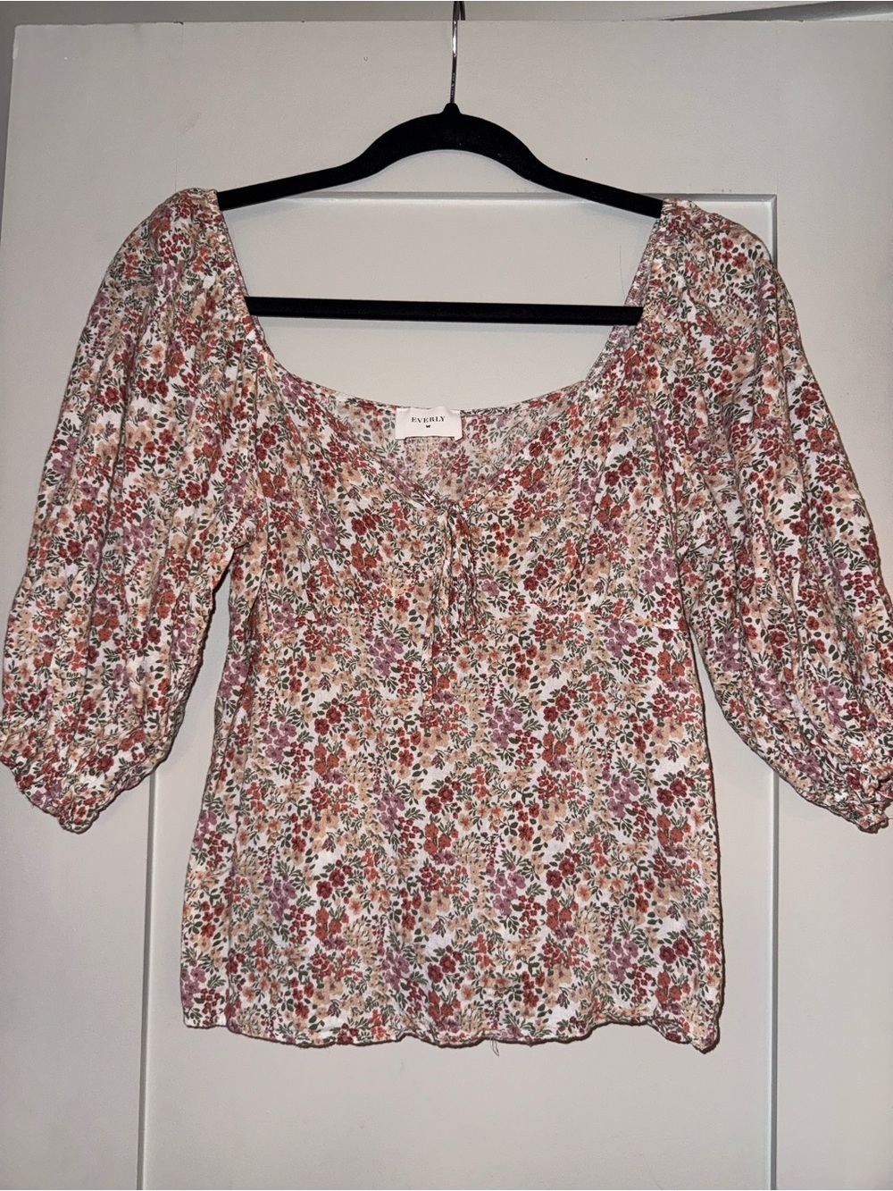 Everly Cream Floral Puff-Sleeve Blouse
